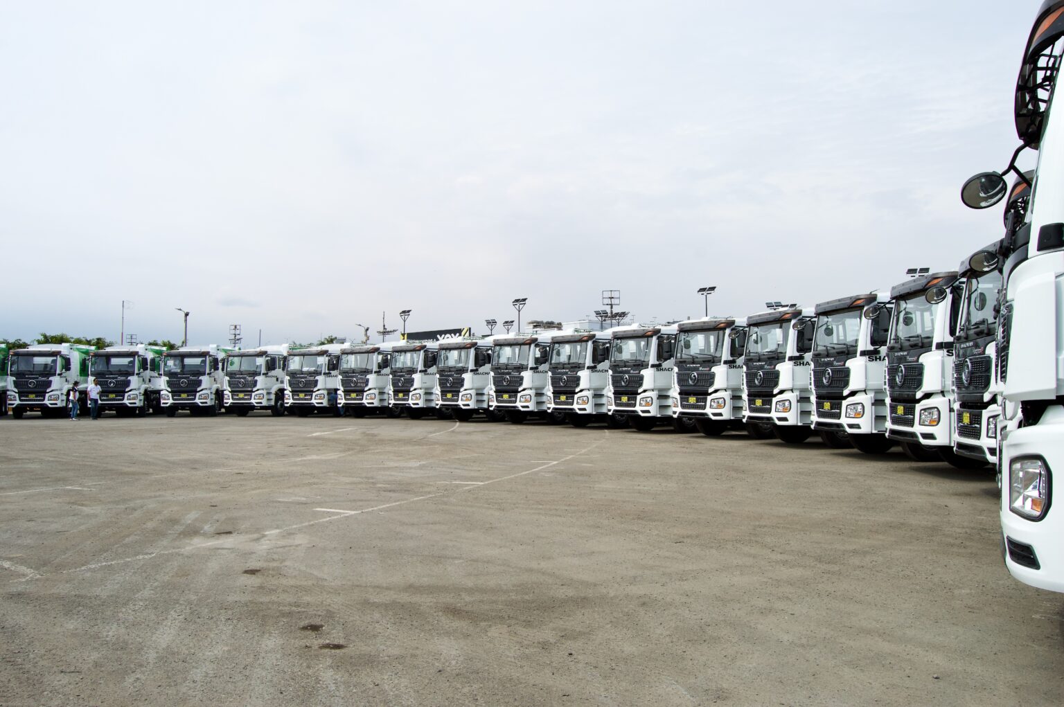 Muchos camiones recolectores